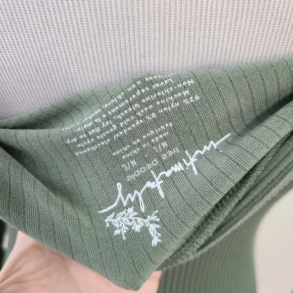 Intimately Free People Find Me Cut Out Off Shoulder Ribbed Top green size M / L - Picture 7 of 8